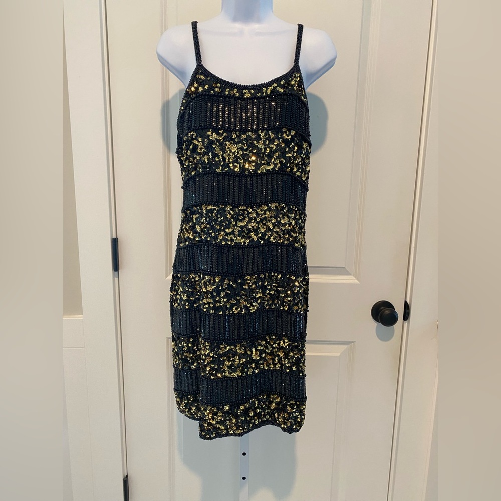 La Divina 100% Silk Sequined Beaded Dress. 
Size Medium.  
Vintage.